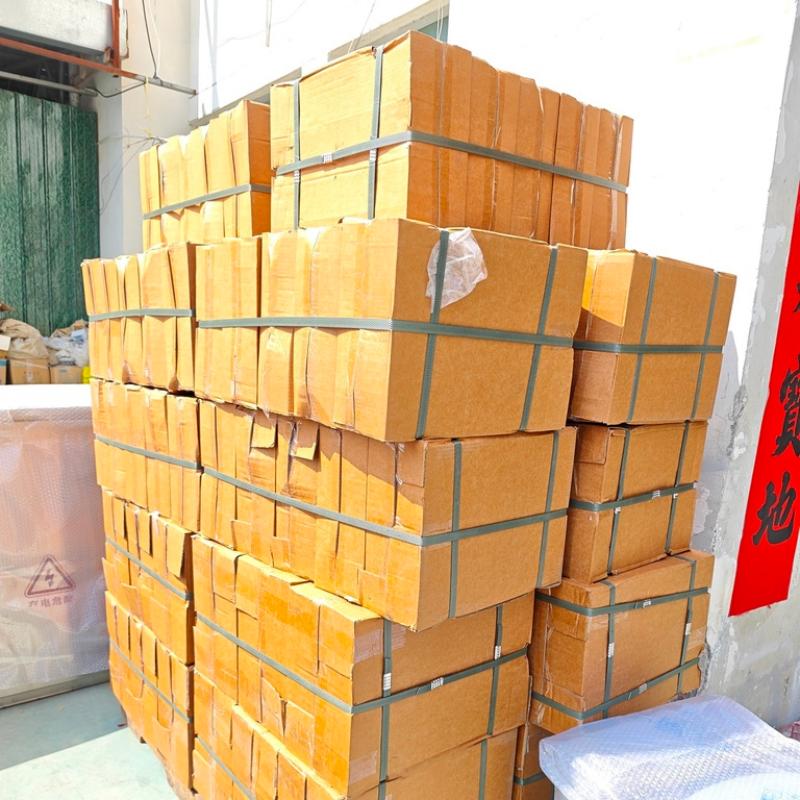 Böyük Britaniyada yeni müştərilərdən elektrik sayğac qutusu sifarişlərinin ilk partiyası uğurla göndərildi