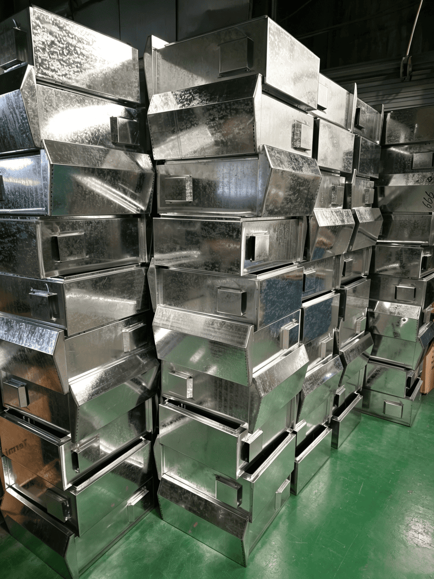 Sinklənmiş təbəqədən bitmiş qutuya: Ouyue Electric-in Sac metal emalatxanasının həqiqi fotoşəkilləri, çiləmədən əvvəl Paslanmayan polad paylama qutusunun yığılma prosesini ortaya qoyur